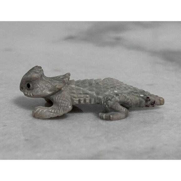 Zuni Fabian Cheama Signed Horned Toad Fetish Stone - Picture 7 of 14